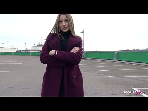 ❤️ German SCOUT bụ igwe na-emetụ nrọ, ebe a na-adọba ụgbọala na sexy maka ego. ❌ Anal video ️❤
